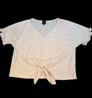 W5 Women’s Eyelet Lace Tie Front Crop Top V-Neck Cream Size M